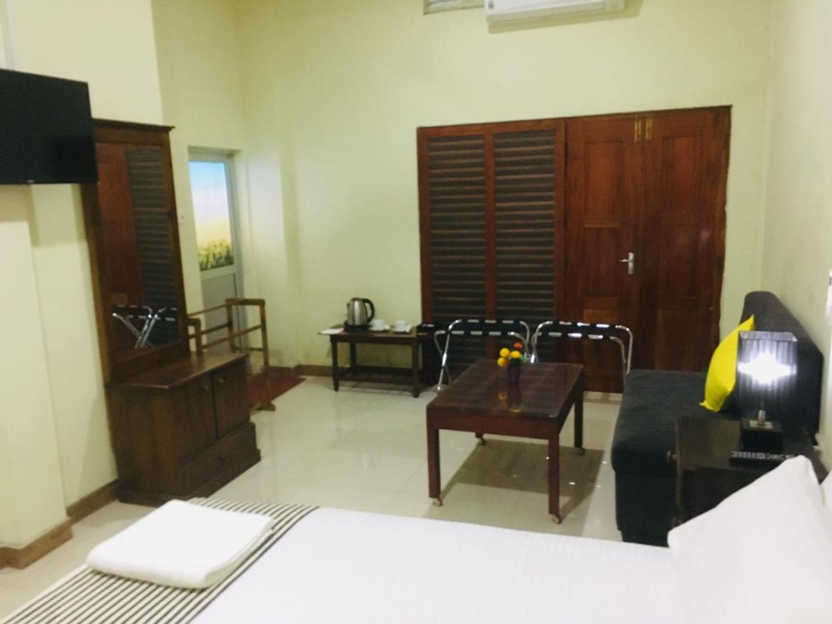 The Max Villa Negombo Luaran gambar